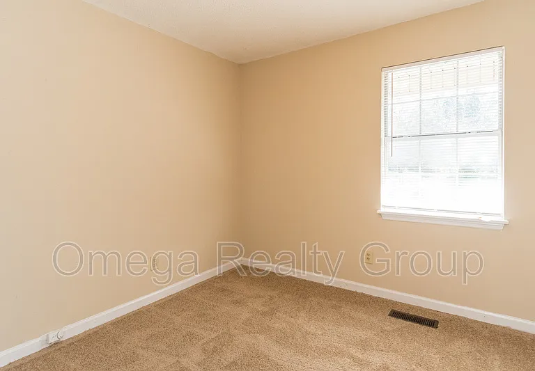 41 Dana Dr — Photo 22