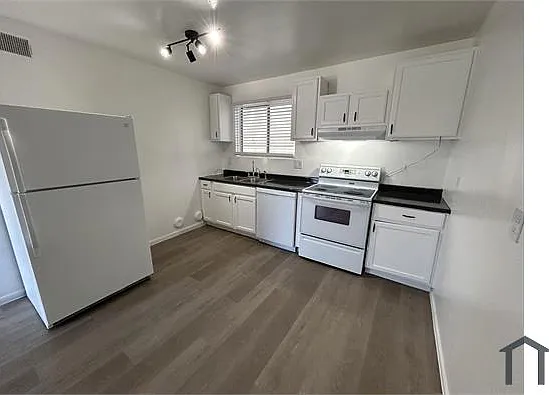 9514 N 8th St #101 — Photo 1