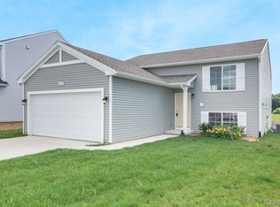 2130 Farm Valley Rd, Adrian, MI 49221