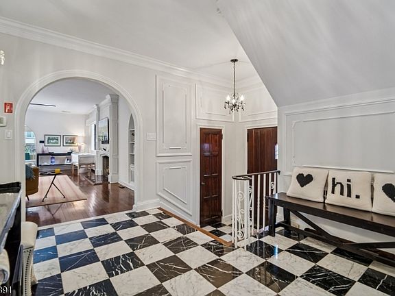 4th image of 20 Barnsdale Rd