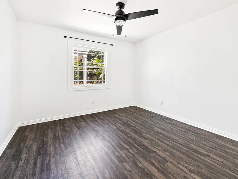 20940 Conradi Ave — Photo 14