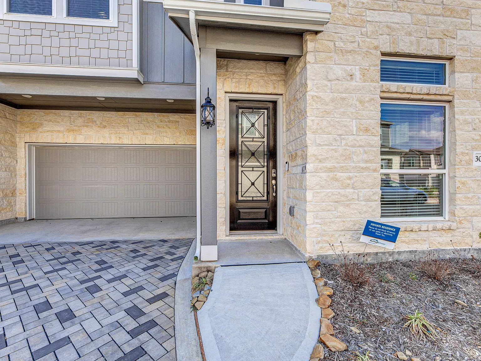 4 bed, 2525 sqft, $3,250 — Photo 3