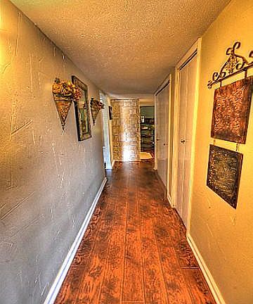 3rd image of 5501 Kerry Ln
