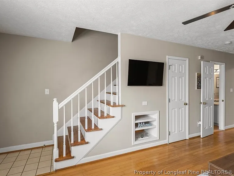 421 Cityview Ln — Photo 21