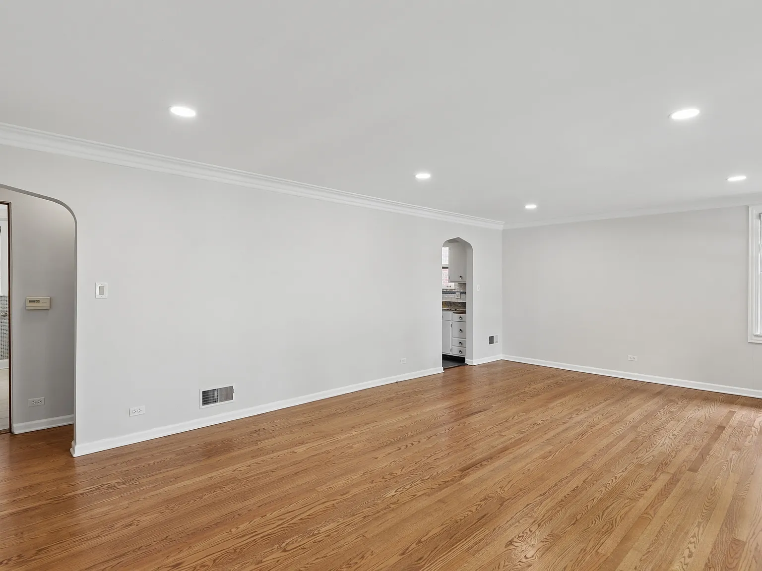 2 bed, 1344 sqft, $2,950 — Photo 4