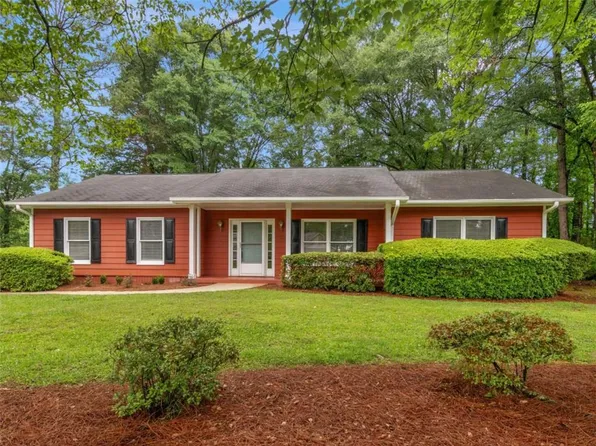 100 Kim Trl, Stockbridge, GA 30281
