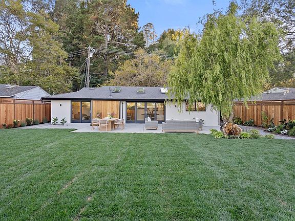 4th image of 306 Marin Avenue