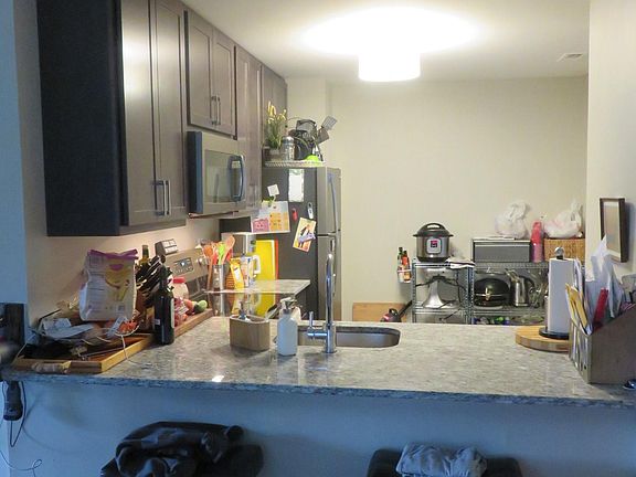 3rd image of 322 Village Green Blvd APT 101