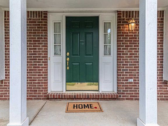 3rd image of 5891 Rollingwood Dr