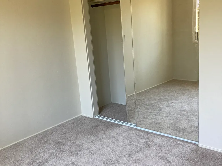 873 Lyndon St — Photo 21