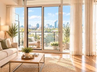 125 Peter St #606, Toronto, ON M5V0M2