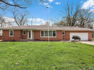 50 Will Vina Dr, Collinsville, IL 62234