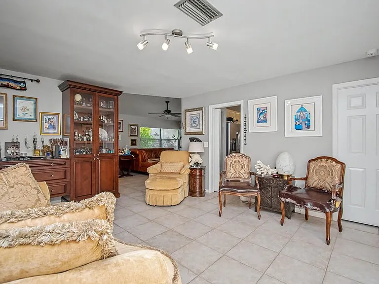 7678 Solimar Cir #0 — Photo 15