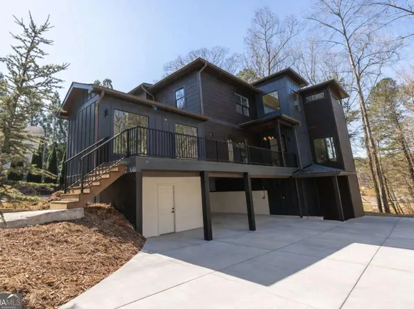 8485 Lynn Dr, Gainesville, GA 30506