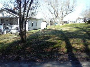 5 Garden Rd, Asheville, NC 28804