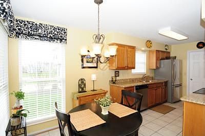 5th image of 10042 Golden Pond Dr