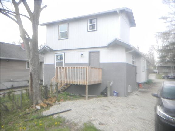 4th image of 2611 Hickam Dr #1