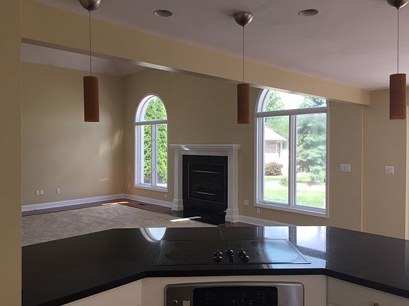 5th image of 47234 Woodberry Estates Dr