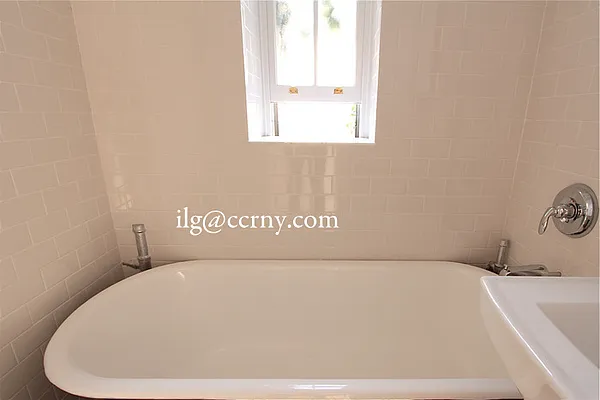 Rented by City Connections Realty | media 28