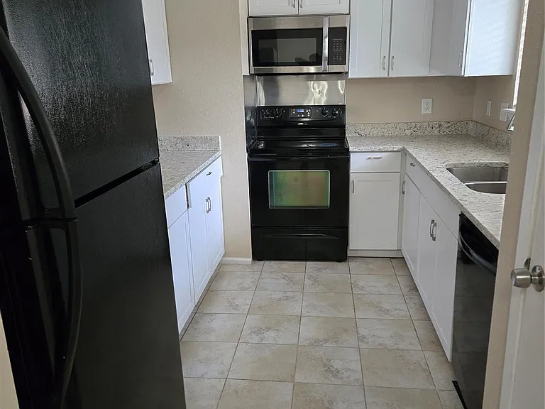 4311 Owens Creek Ln — Photo 6