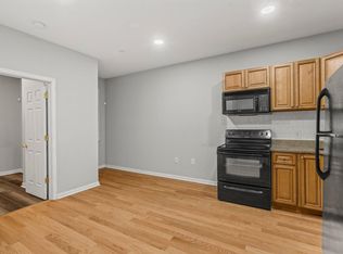 1607 Willington St #1B, Philadelphia, PA 19121