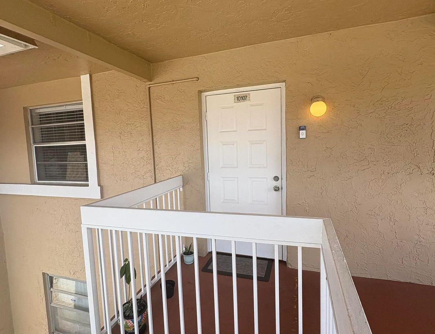 2 bed, 2.0 bath, 768 sqft, $2,000 — Photo 2