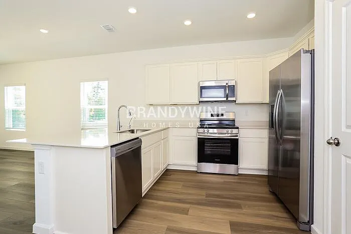 641 Holly Lakes Dr — Photo 8