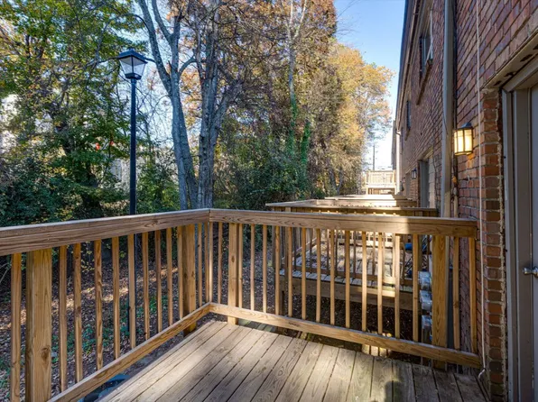 Redmond Chase Apartment Homes