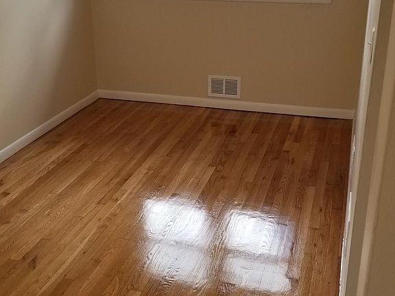 3rd image of 78 Melville Pl