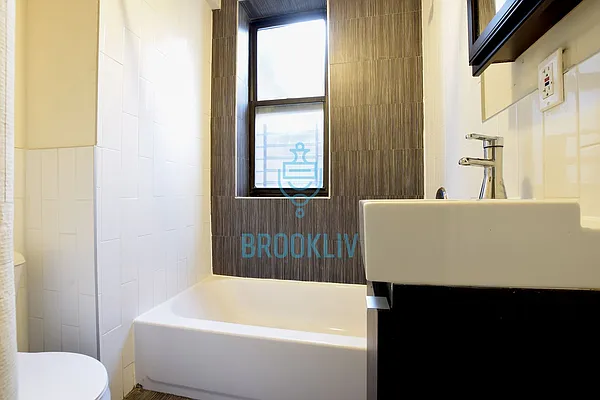 Rented by null | media 22