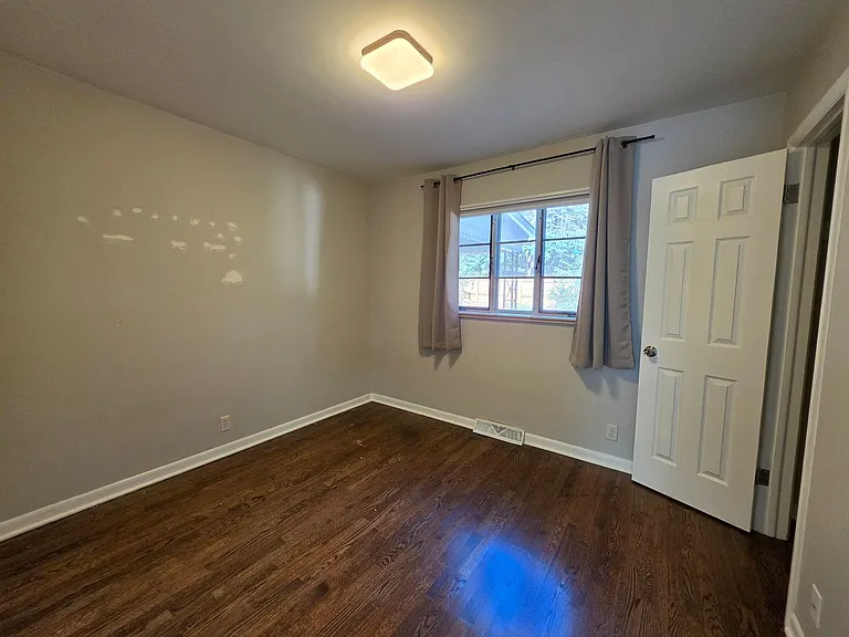 245 Garnet St — Photo 14