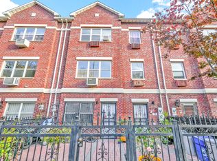 673 Bergen St #1, Brooklyn, NY 11238