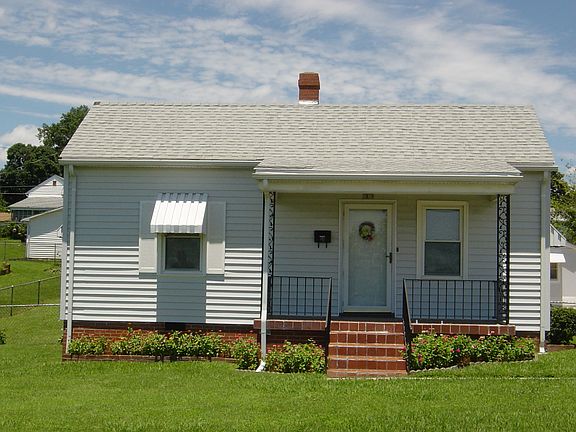 2nd image of 1419 19th St