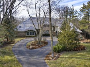 1530 Woodlark Dr, Northbrook, IL 60062