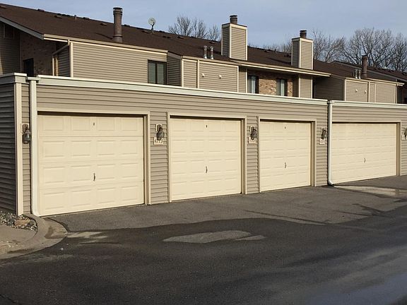 1 car detached garage, plus other parking