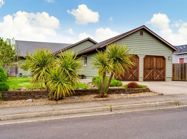 1103 Ash Grove Loop, Creswell, OR 97426