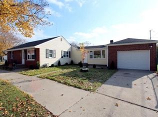 2001 W Neil Pl, Milwaukee, WI 53209