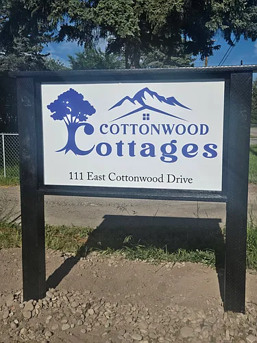 111 E Cottonwood Dr Photo 1