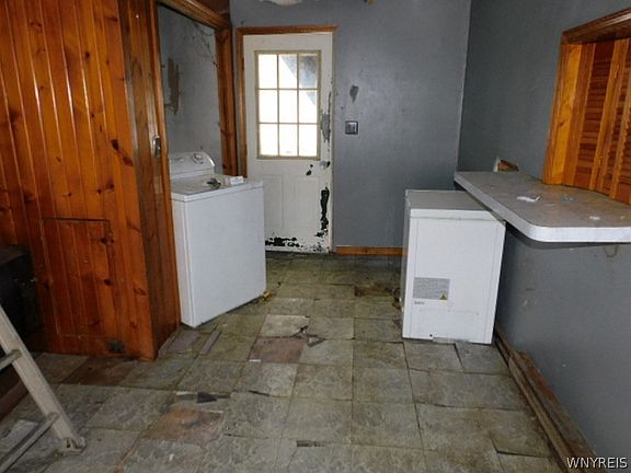 4th image of 1561 Tuscarora Rd