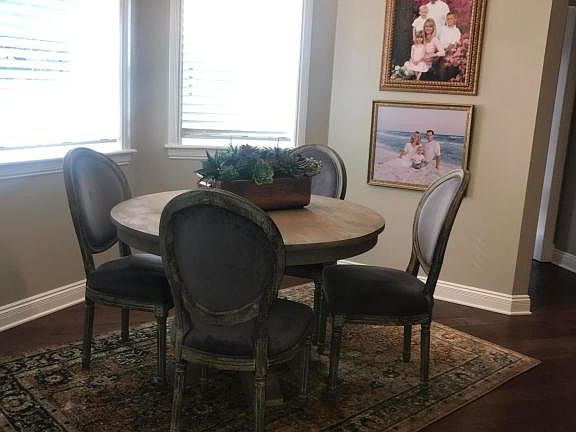 4th image of 217 River Oaks Ln