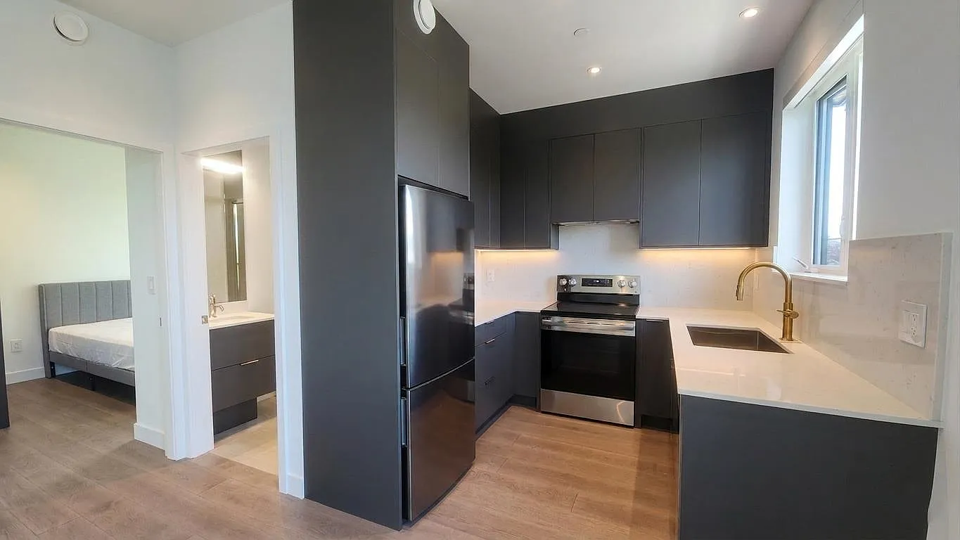 4 bed, 1350 sqft, $5,550 — Photo 4