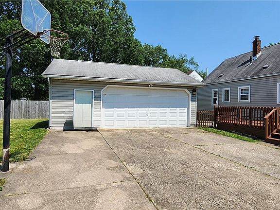 4th image of 665 E Cassell Ave