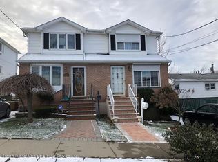 100 Reynolds St, Staten Island, NY 10305