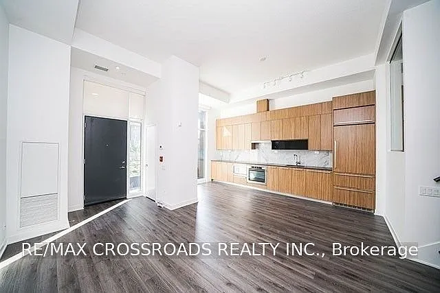 4 bed, $5,900 — Photo 3