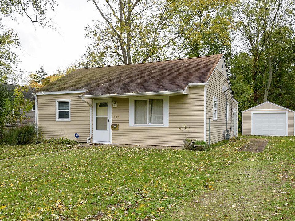 1st image of 783 Oakwood St