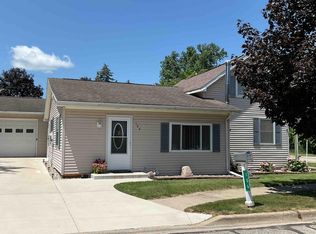106 Park St, Portland, MI