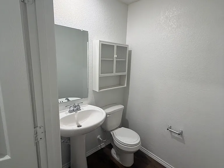 10310 Glimmer — Photo 4