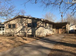 44 Rambler Rd, Hutchinson, KS 67502