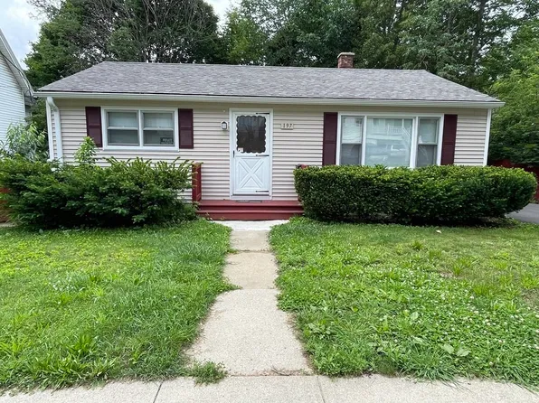 197 Pine St, Gardner, MA 01440