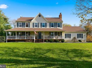 8 Craig Dr, Columbus, NJ 08022